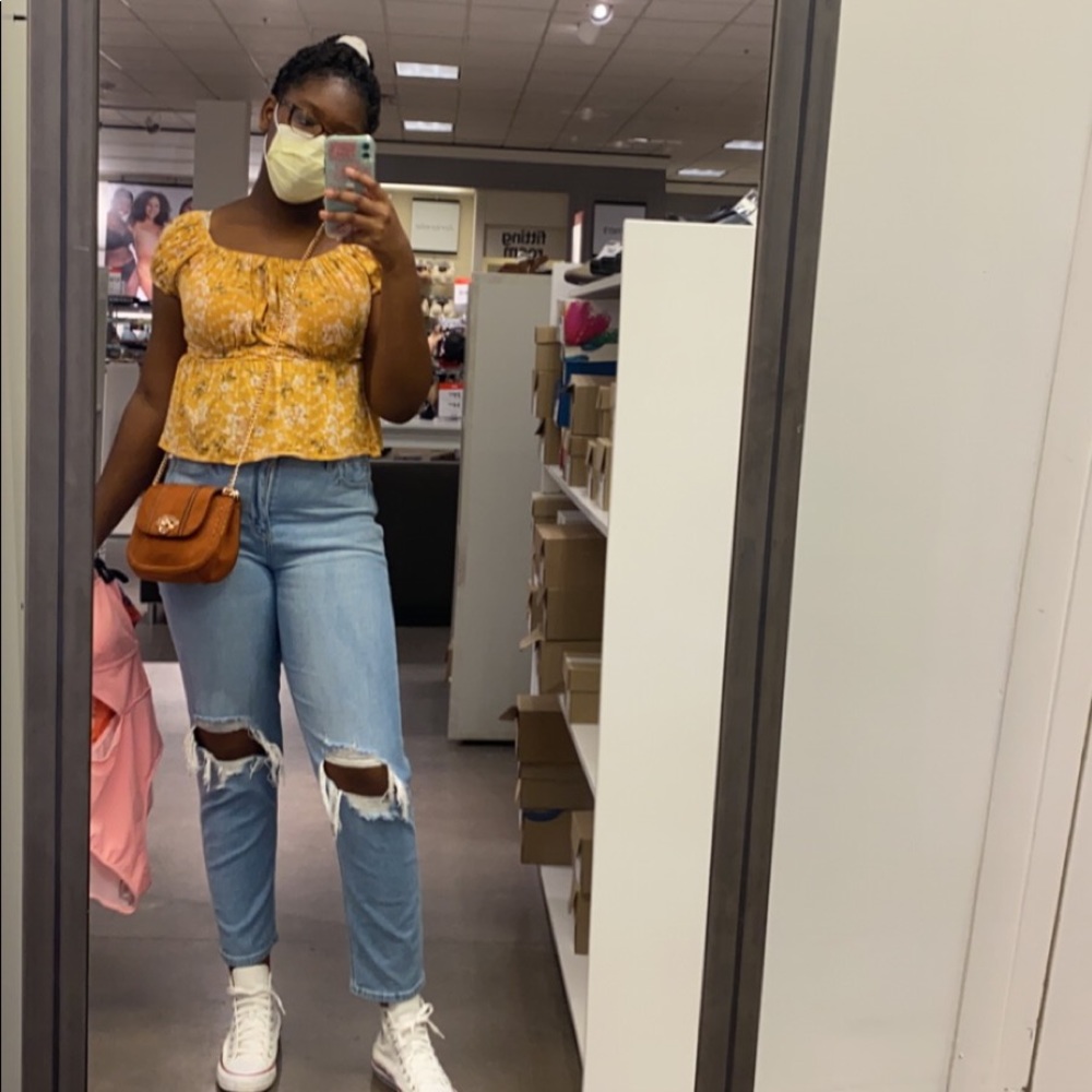 Meet your Posher, Kiki